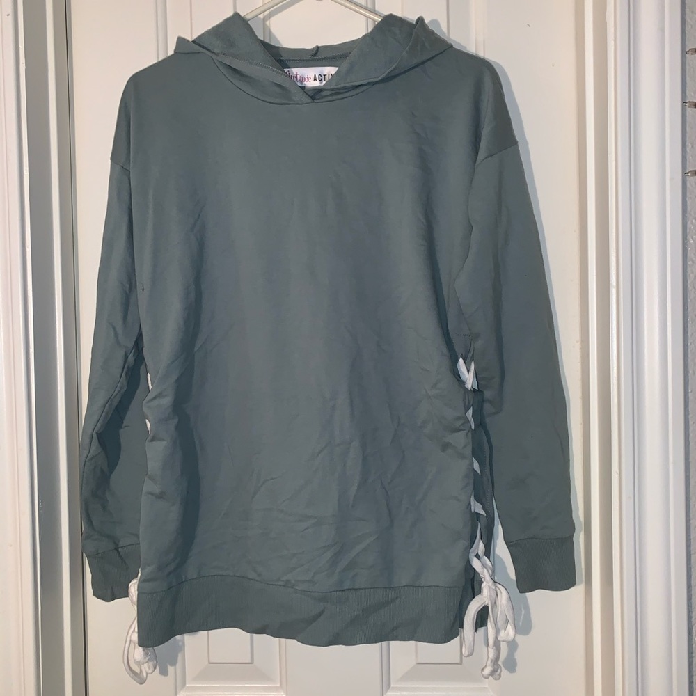 Green Sweatshirt